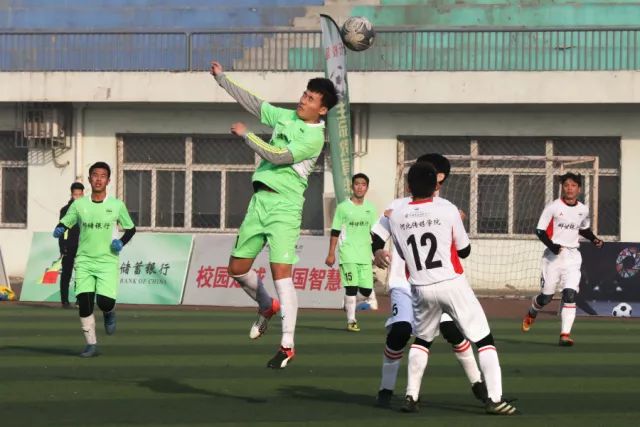 小萨32+21国王险胜鹈鹕3连胜 绿军大胜活塞
